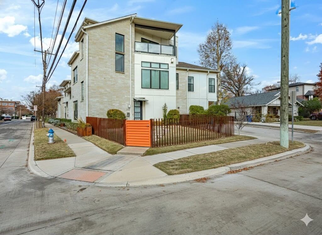 2802 Lee Street, Dallas, TX 75206 — photo 1