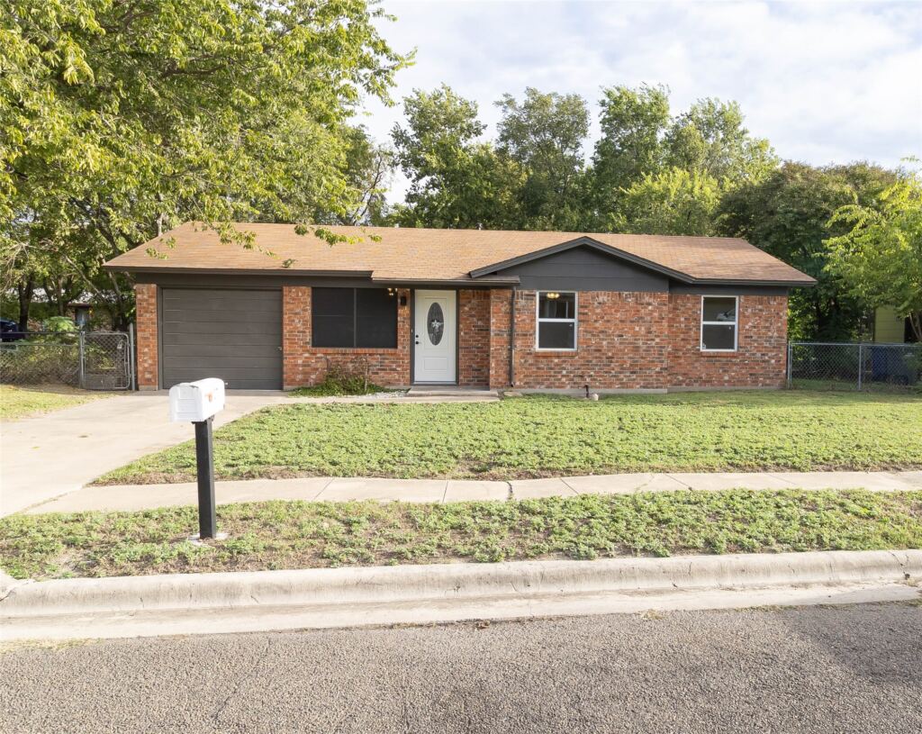 107 South Drive