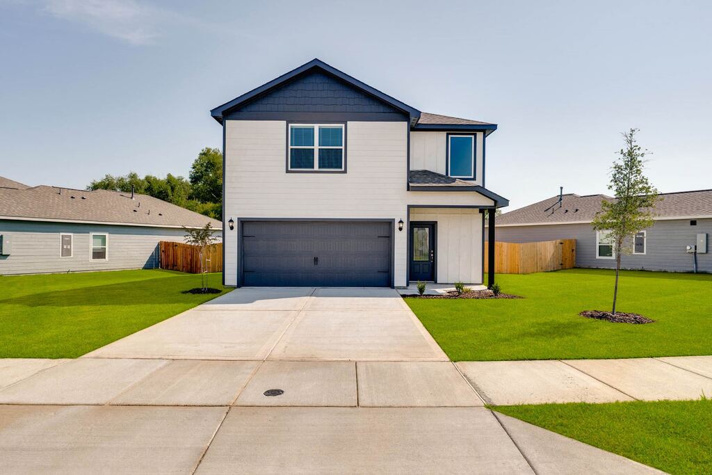 8433 Fort Benton Drive, Ponder, TX 76259 — photo 1
