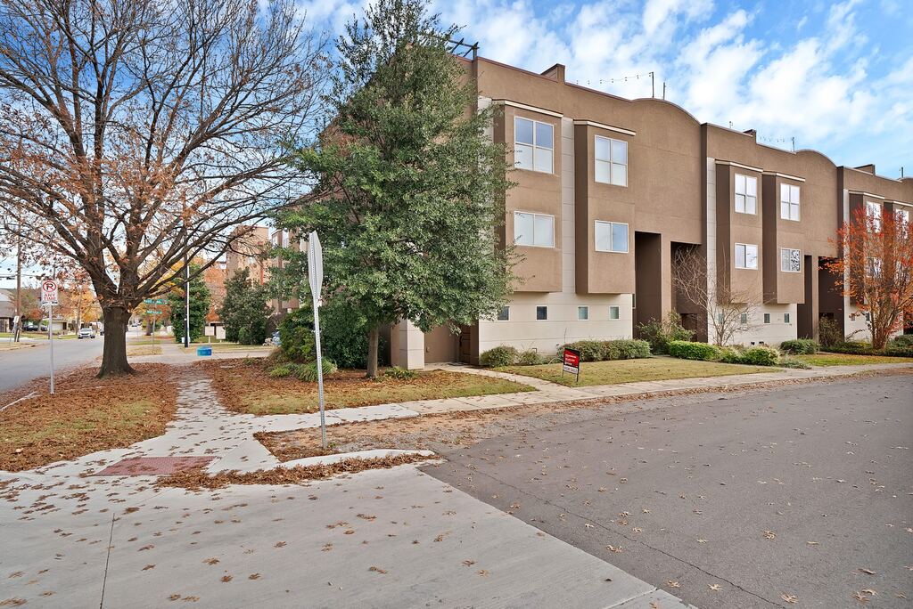 1516 Hope Street, Dallas, TX 75206 — photo 1