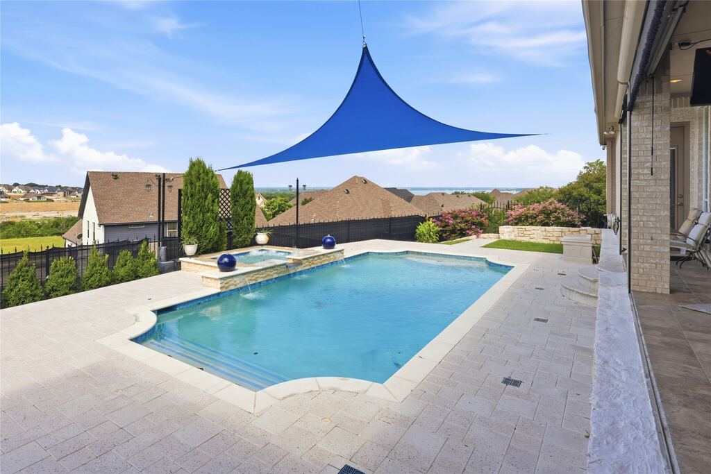 8804 Summit Point Court, Fort Worth, TX 76179 — photo 1