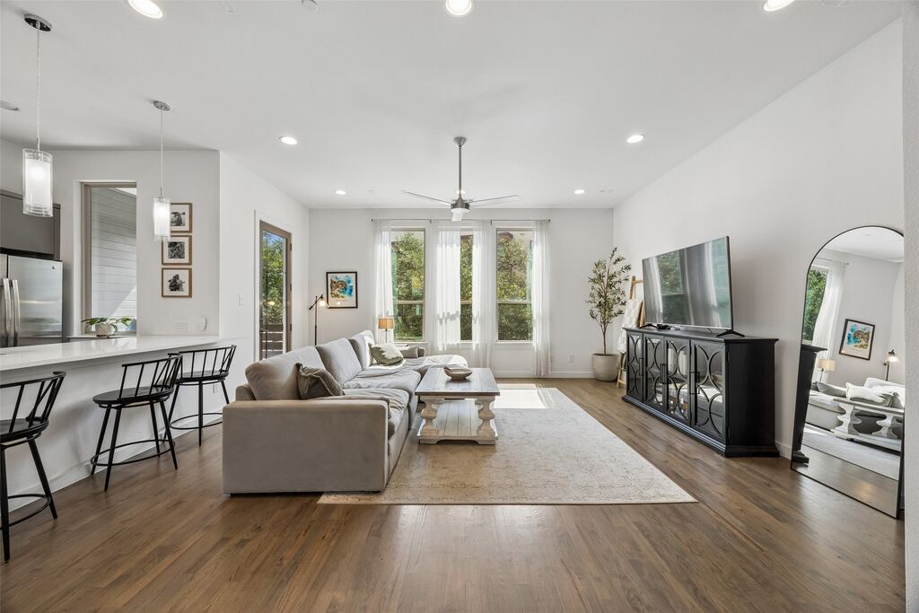 5734 Oram Street 102, Dallas, TX 75206 — photo 1
