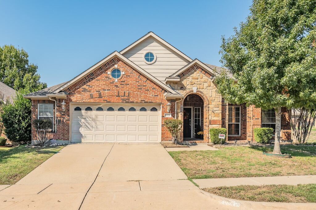 10525 Melrose Lane, Fort Worth, TX 76244 — photo 1