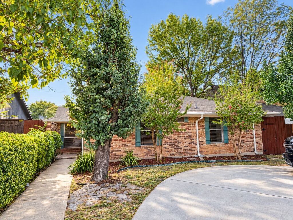 17922 Hillcrest Road, Dallas, TX 75252 — photo 1