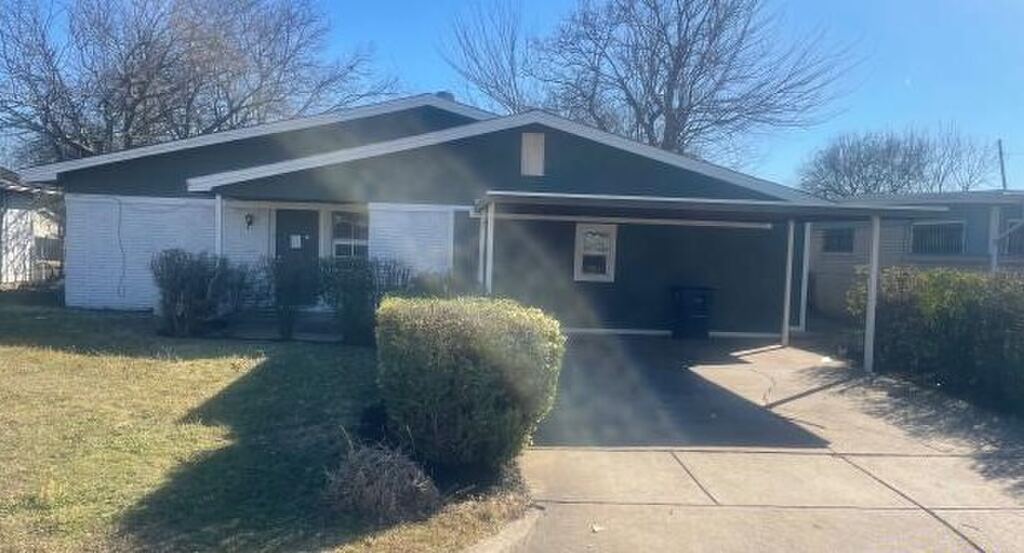 4604 Reed Street, Fort Worth, TX 76119 — photo 1