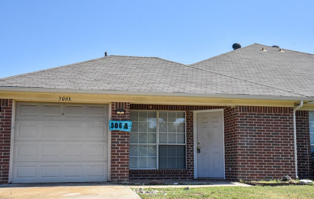 506 Valleyridge Court A, Decatur, TX 76234 — photo 1