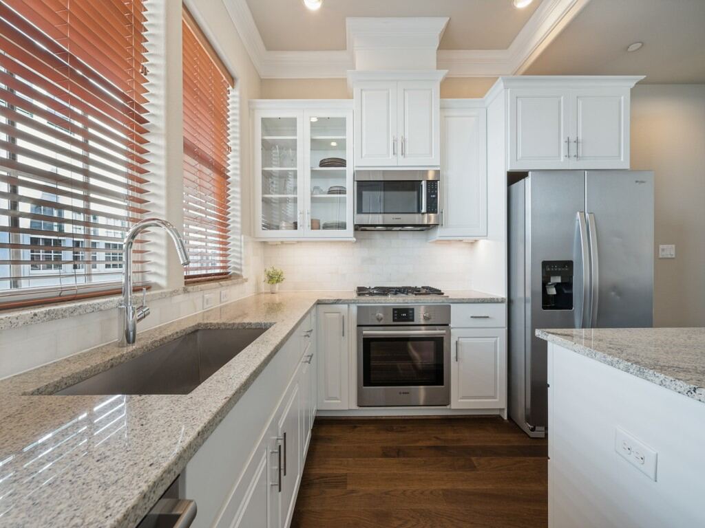 7333 Valley View Lane 805, Dallas, TX 75240 — photo 1