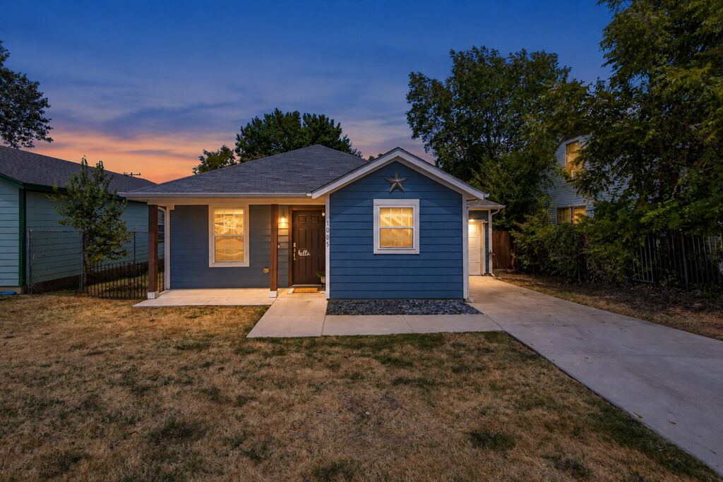1005 E Harvey Avenue, Fort Worth, TX 76104 — photo 1