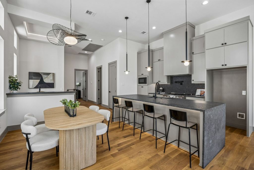 412 Avenue L, Dallas, TX 75203 — photo 1