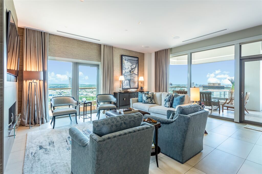2300 WOLF Street 14C, Dallas, TX 75201 — photo 1