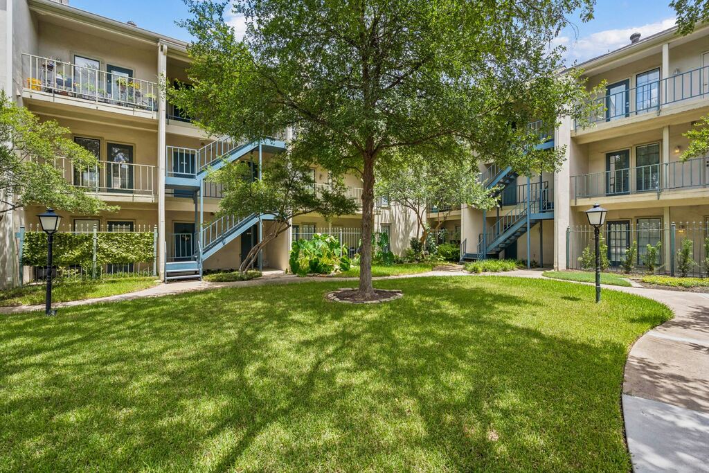 3105 San Jacinto Street 220, Dallas, TX 75204 — photo 1