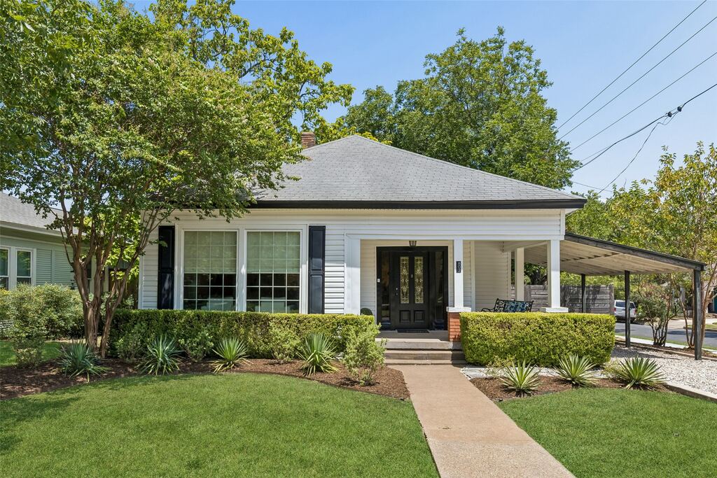 802 Turner Avenue, Dallas, TX 75208 — photo 1