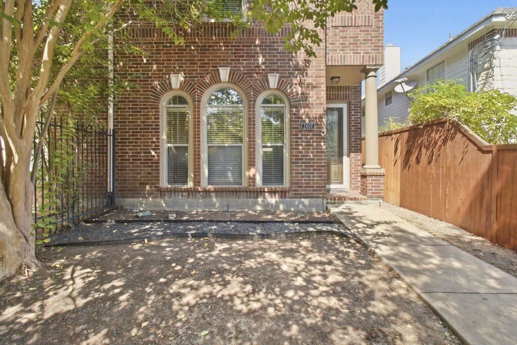 2407 Knight Street, Dallas, TX 75219 — photo 1