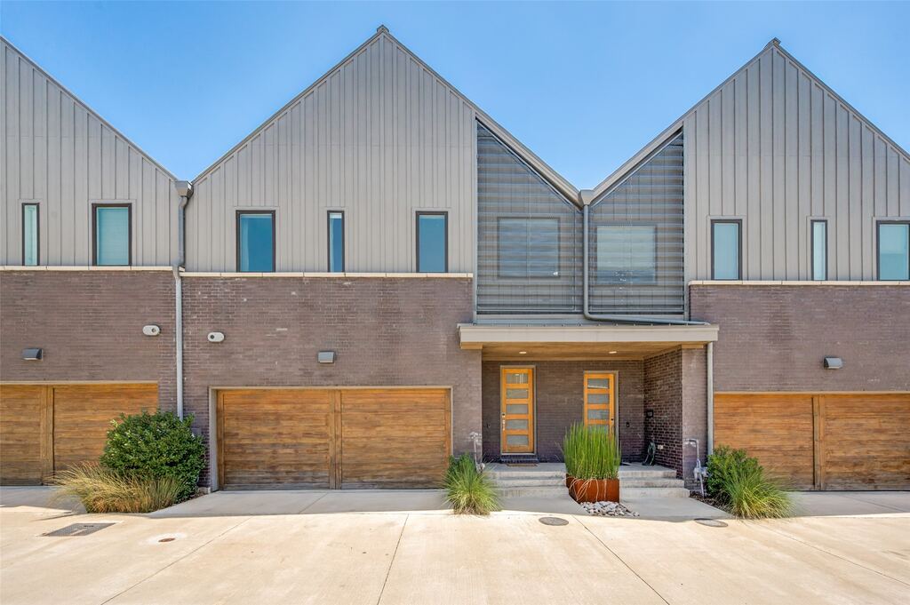 9118 Prado Lane, Dallas, TX 75220 — photo 1