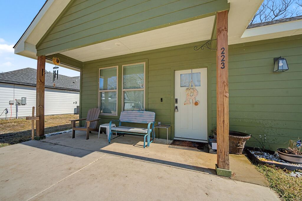 223 Harris Boulevard, Malakoff, TX 75148 — photo 1