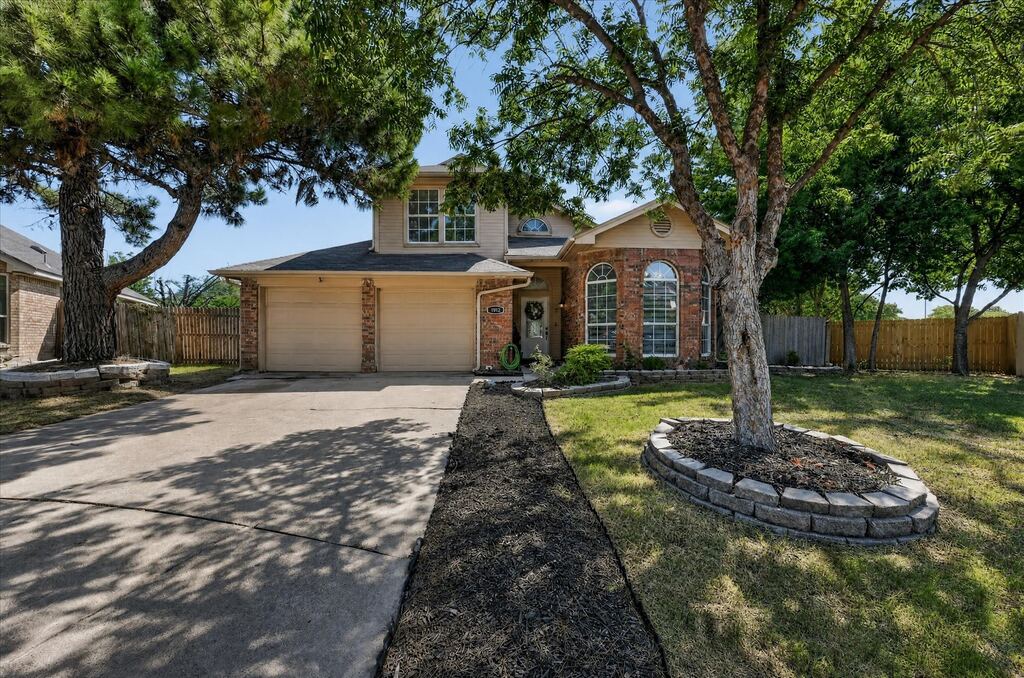 1912 Stallion Court