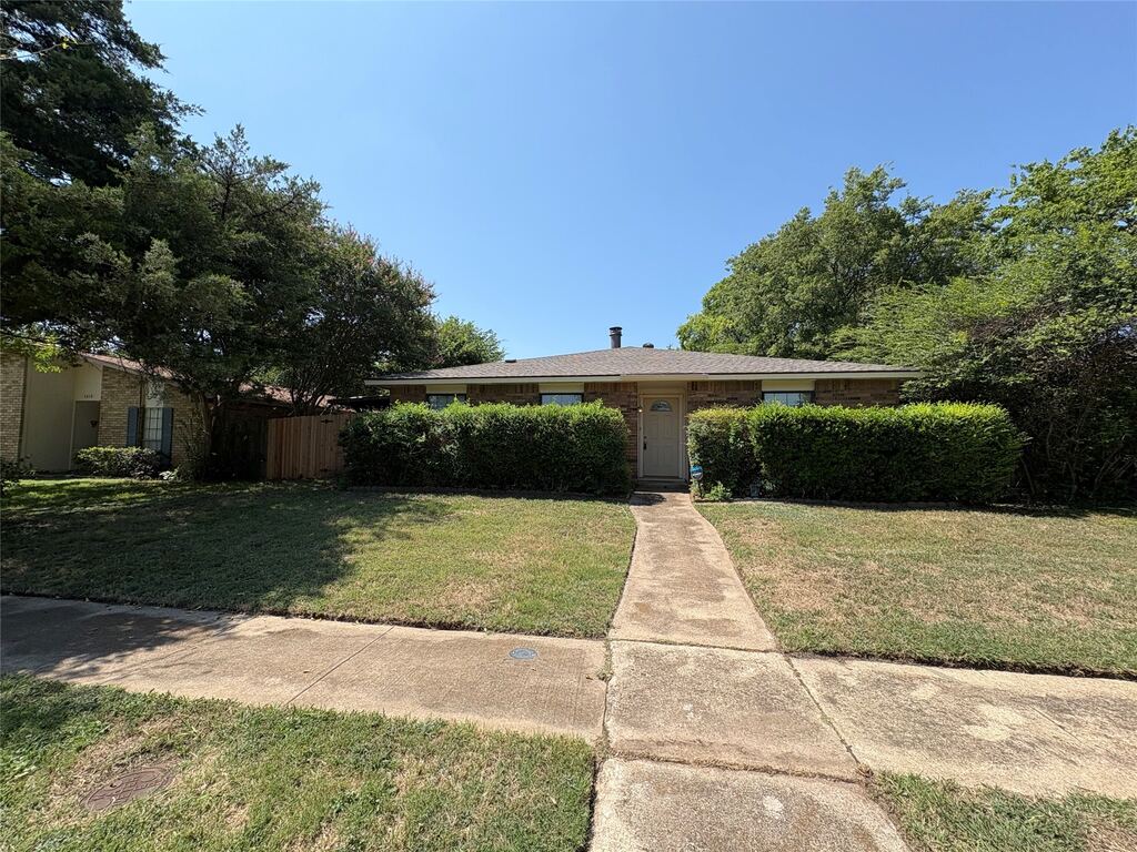 7222 Hedge Drive, Dallas, TX 75249 — photo 1