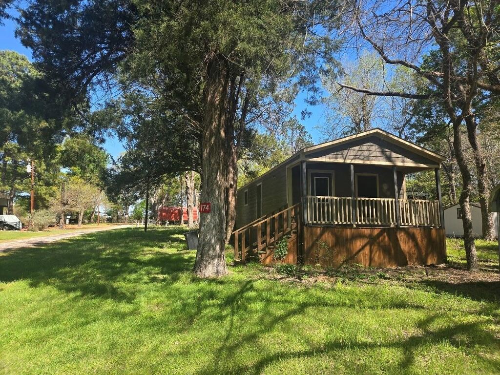 174 Maple Avenue, Streetman, TX 75859 — photo 1