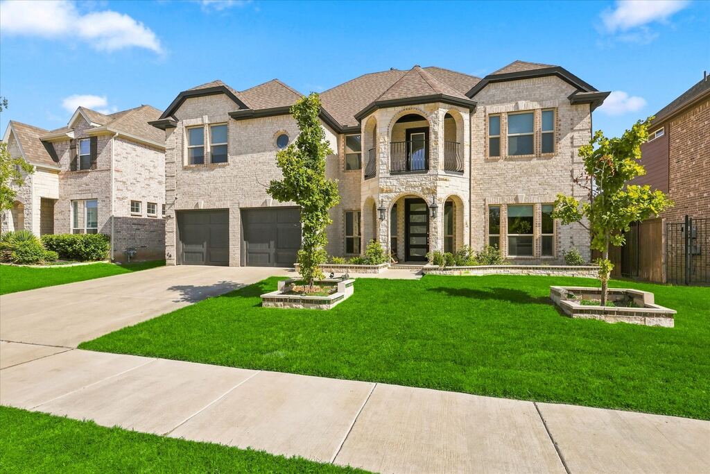 524 Long Meadow Drive, Haslet, TX 76052 — photo 1