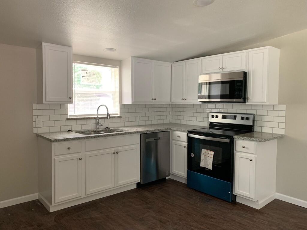 1012 Fay Street, Gainesville, TX 76240 — photo 1