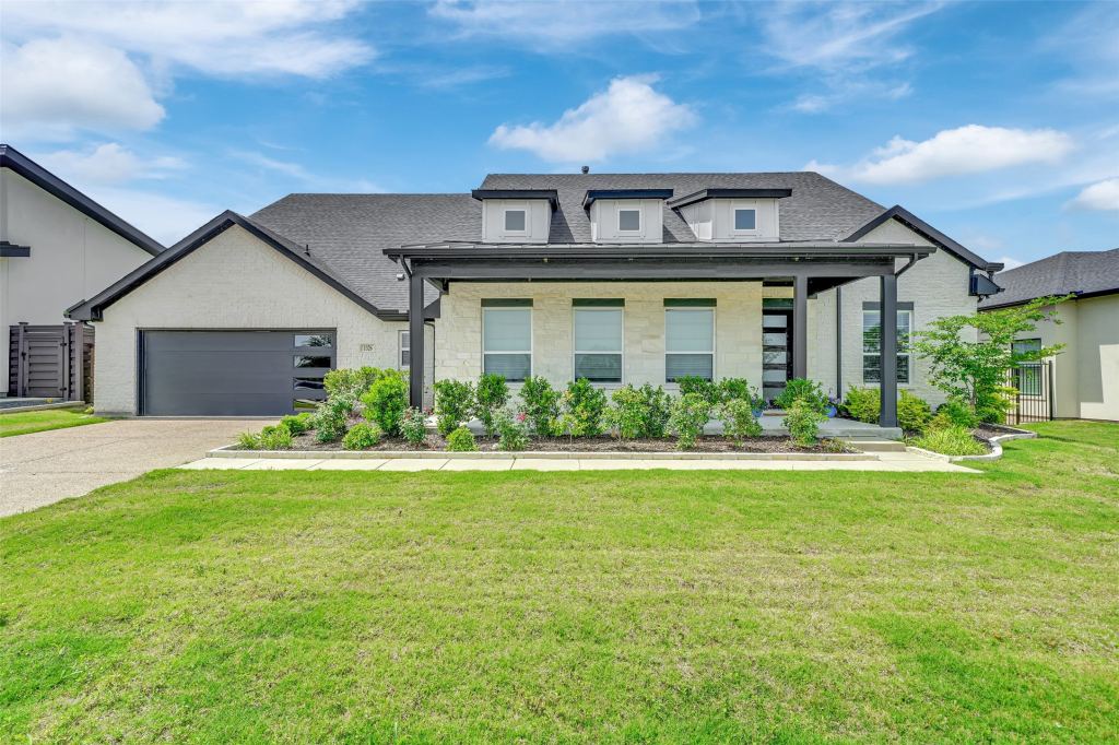 1326 Azure Pearl Trail