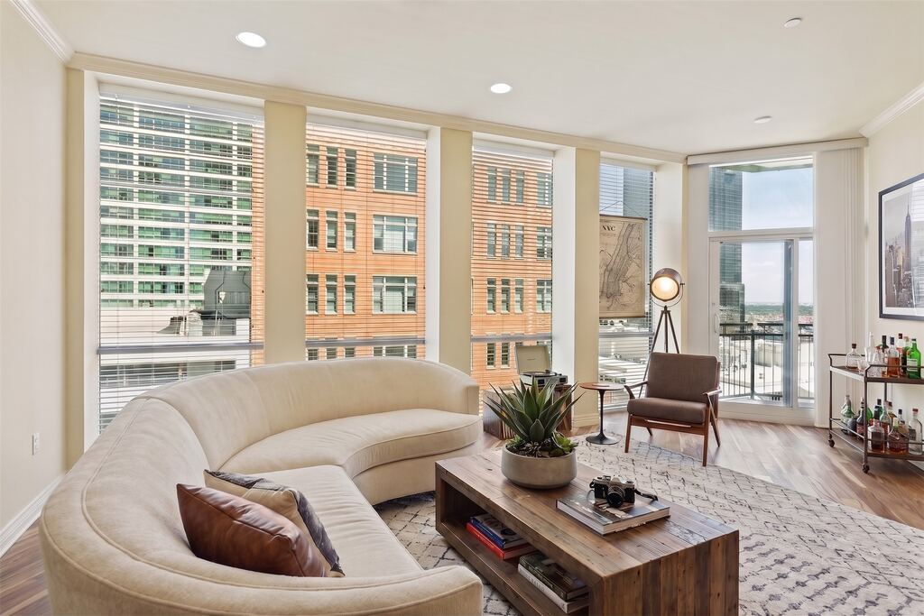 500 Throckmorton Street 1104, Fort Worth, TX 76102 — photo 1