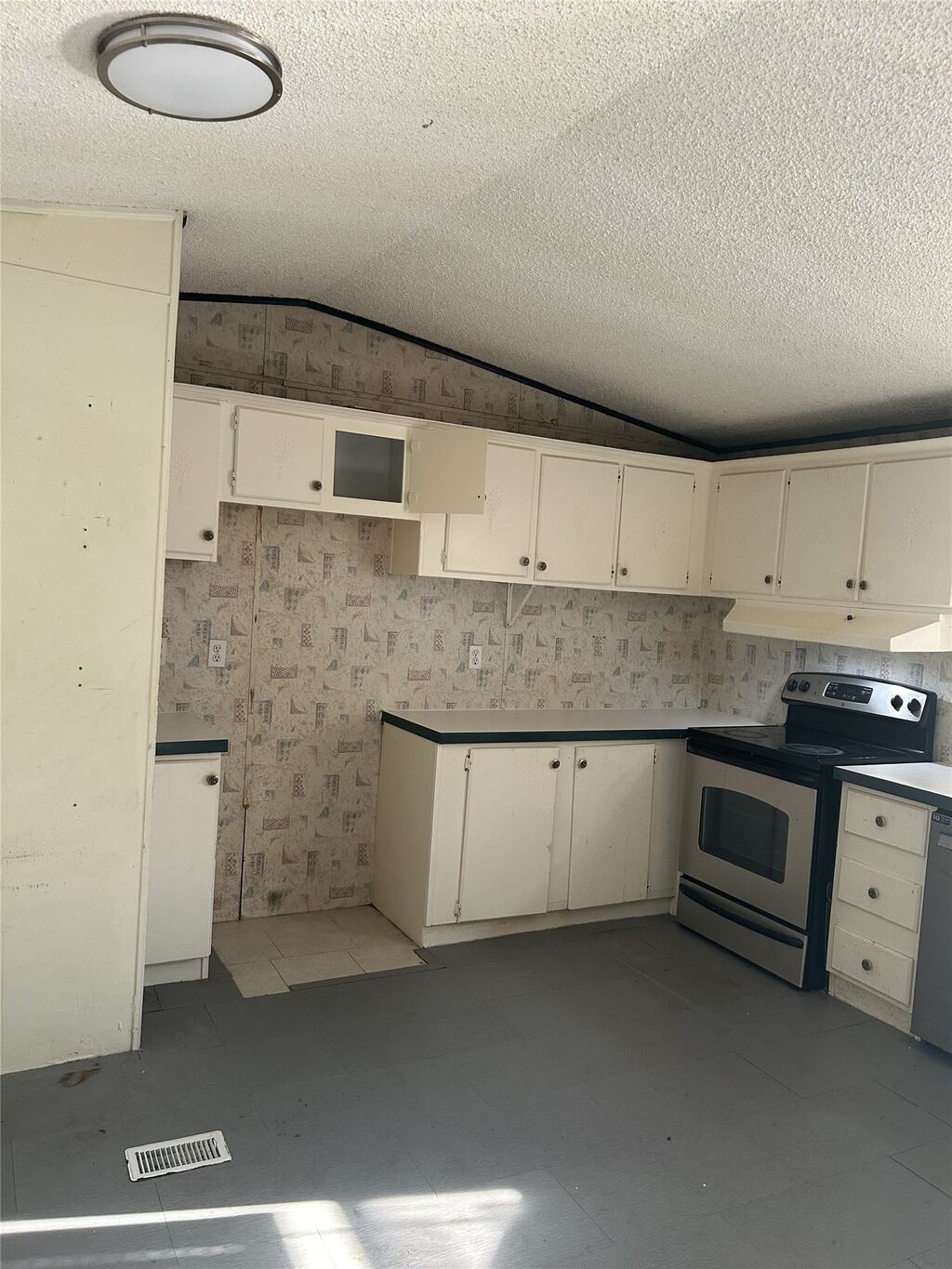 2751 Breezewood Lane, Lancaster, TX 75146 — photo 1