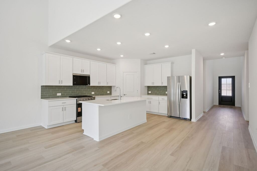 10924 Cottonbowl Drive, Fort Worth, TX 76179 — photo 1