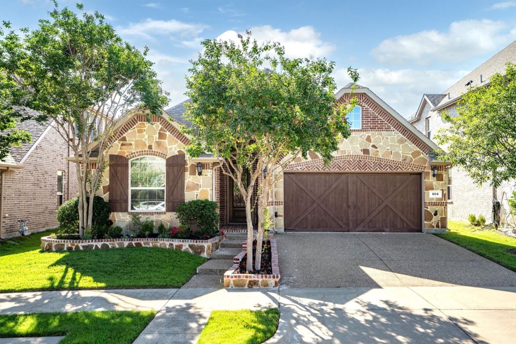 604 Satinwood Lane, Euless, TX 76039 — photo 1