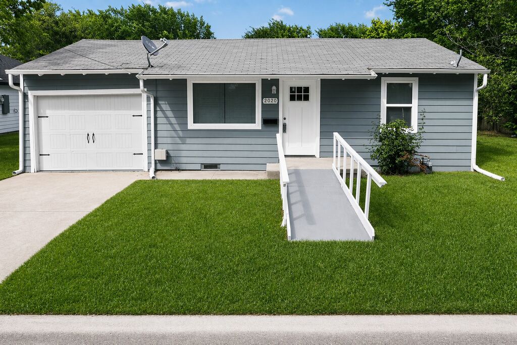 2020 Laura Street, Caddo Mills, TX 75135 — photo 1