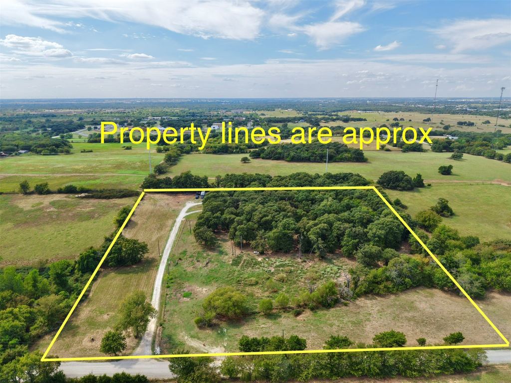 711 County Road 162, Gainesville, TX 76240 — photo 1