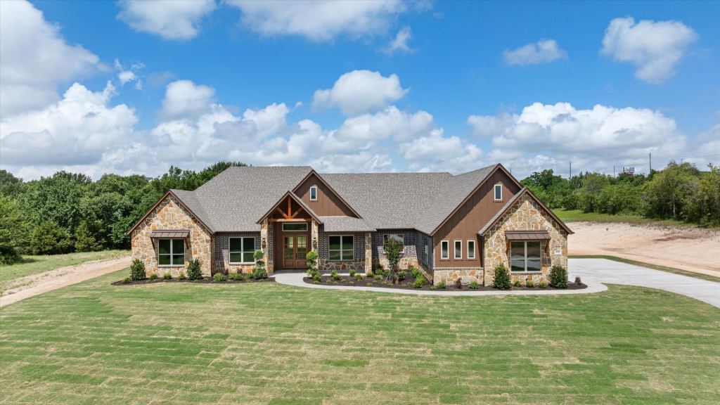 206 Morning Dove Court, Cresson, TX 76035 — photo 1
