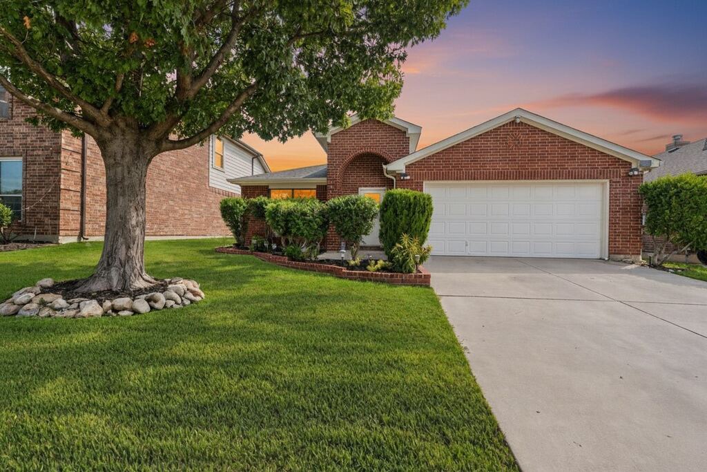 6632 Friendsway Drive, Fort Worth, TX 76137 — photo 1