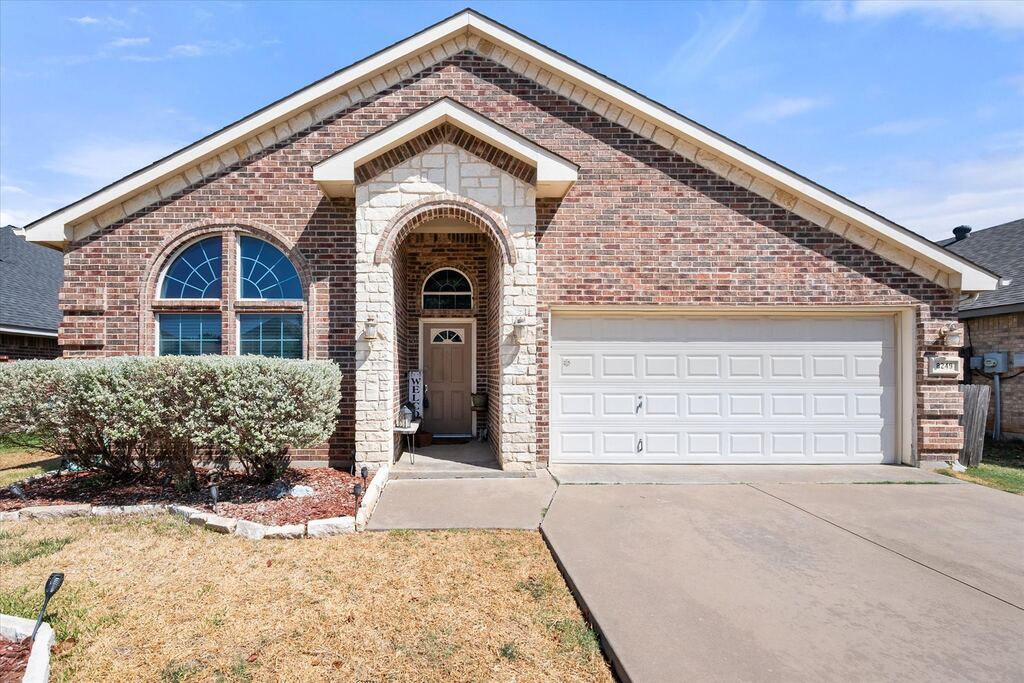 8249 Winter Falls Trail, Fort Worth, TX 76053 — photo 1