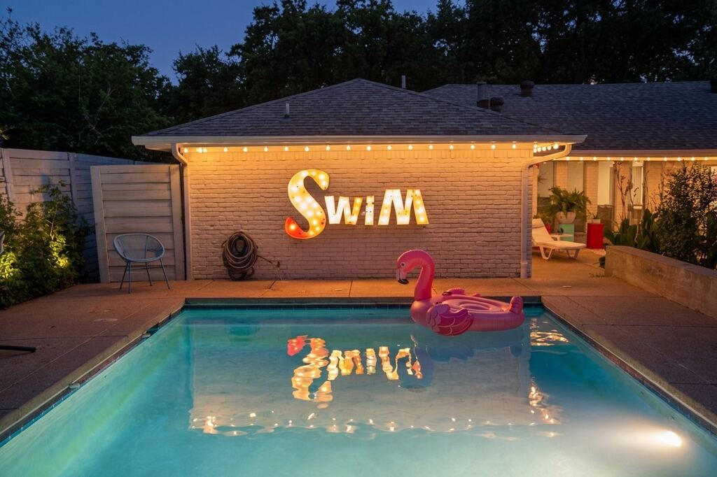 1805 Westlake Drive