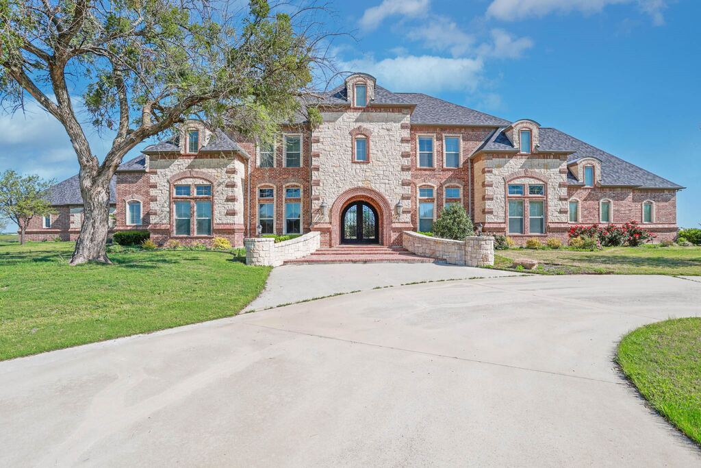 1200 Mcreynolds Road, Sanger, TX 76266 — photo 1