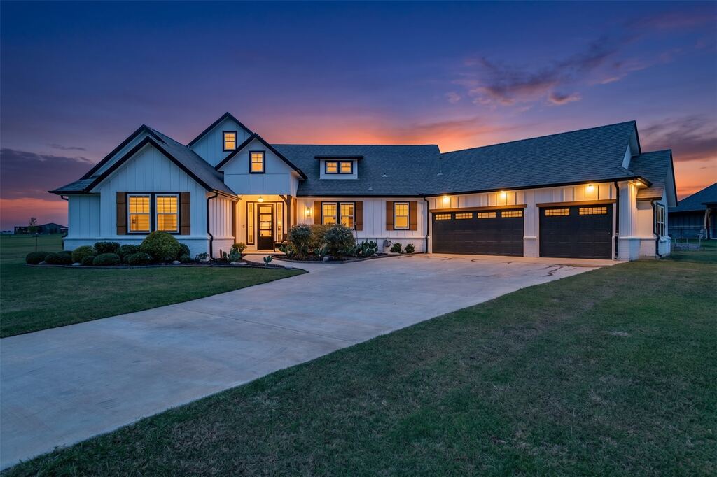 128 Chambers Creek Trail, Alvarado, TX 76009 — photo 1