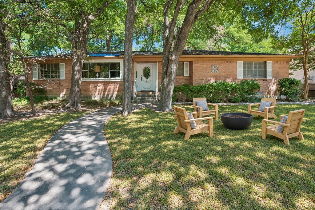 11232 Yorkmont Circle, Dallas, TX 75218 — photo 1