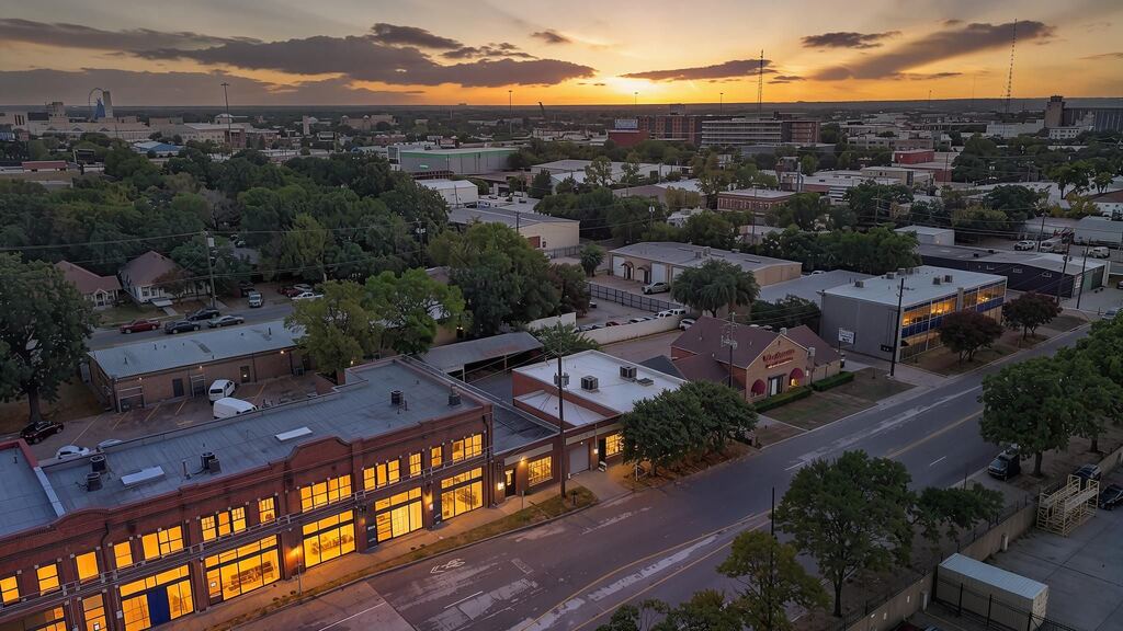 4212 Main Street, Dallas, TX 75226 — photo 1
