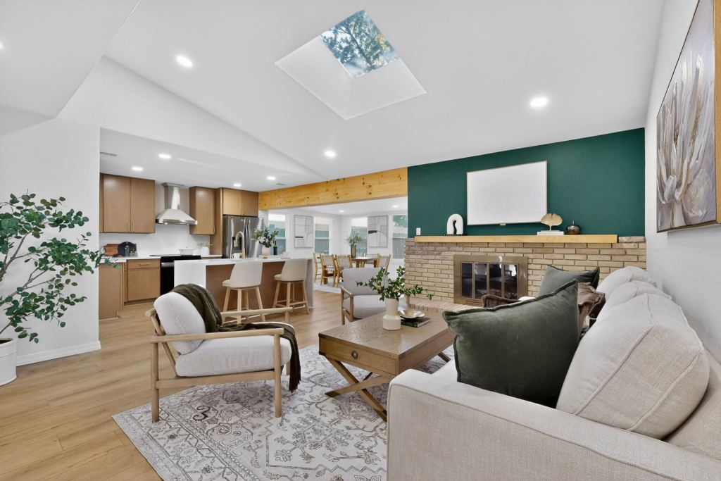 3045 Lockmoor Lane, Dallas, TX 75220 — photo 1