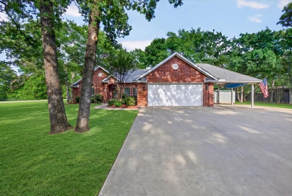 4 Huckleberry Lane, Star Harbor, TX 75148 — photo 1