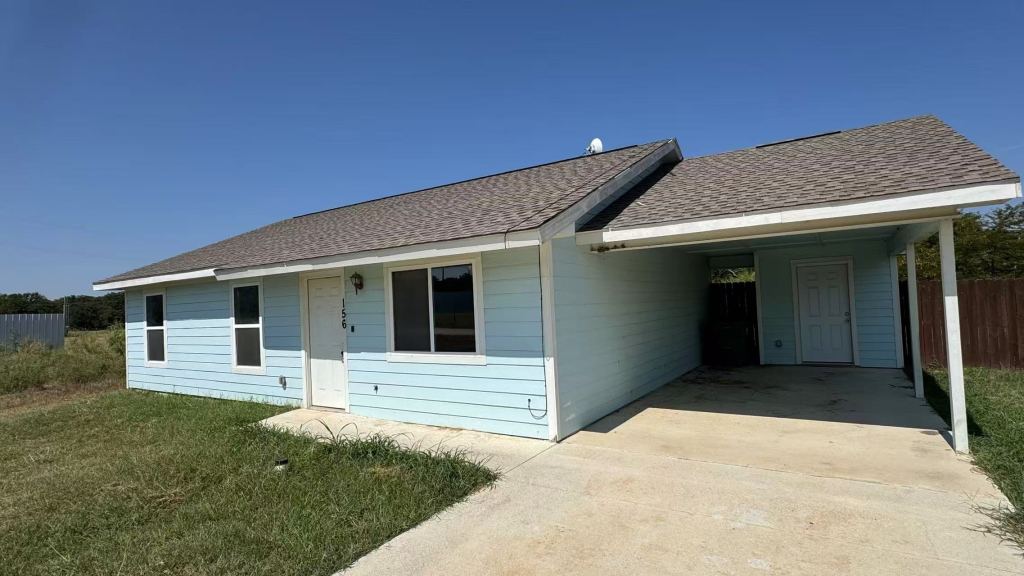 156 Bridlewood Lane, Runaway Bay, TX 76426 — photo 1
