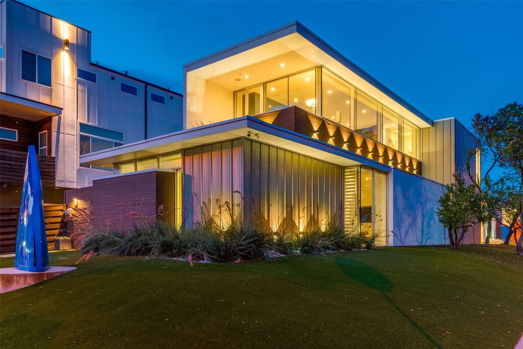 2300 N Carroll Avenue, Dallas, TX 75204 — photo 1