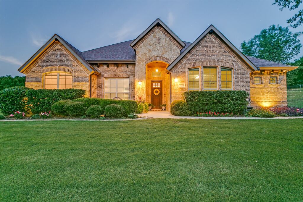 10248 Mustang Wells Drive, Fort Worth, TX 76126 — photo 1