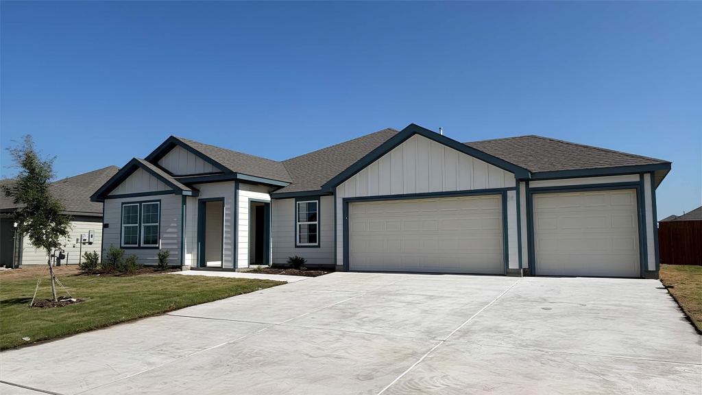 506 White Willow Drive, Nevada, TX 75173 — photo 1