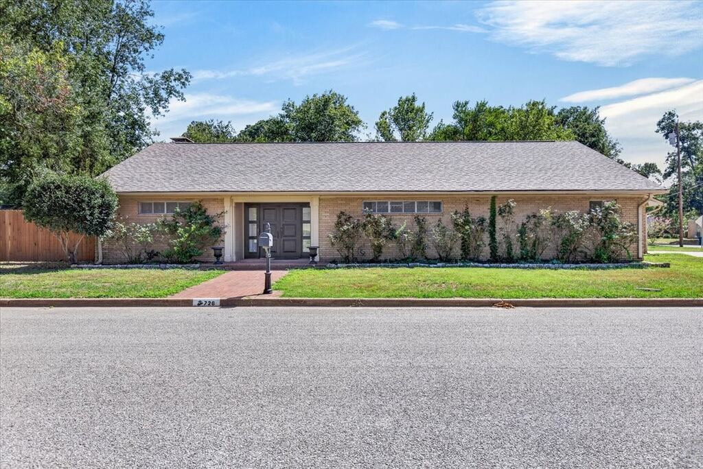 726 Mulberry Drive