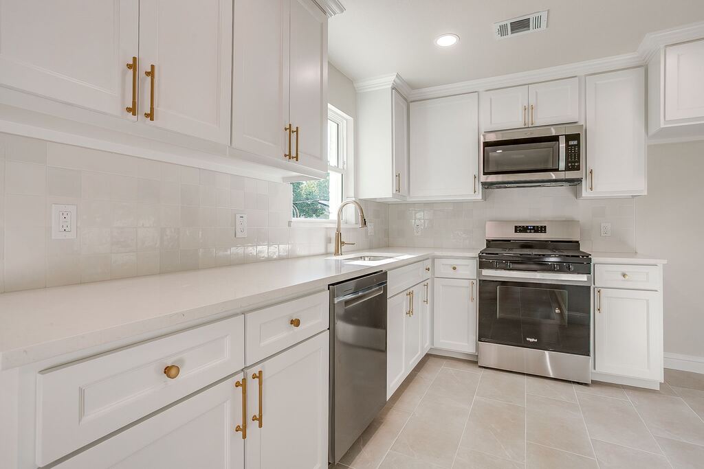 3400 Gay Street, Fort Worth, TX 76111 — photo 1