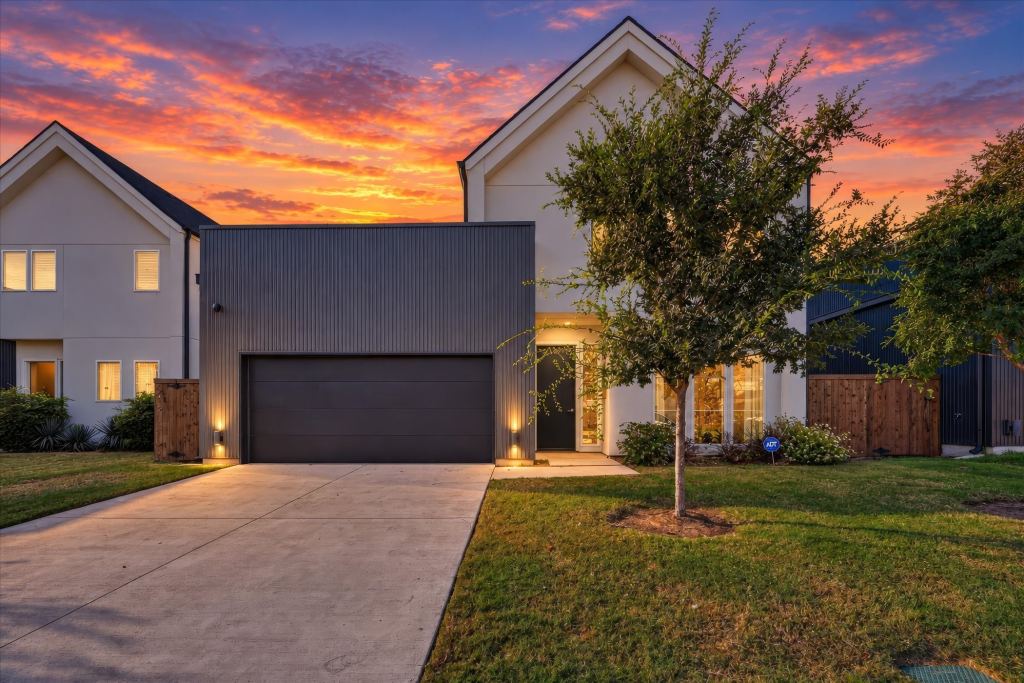834 Mcbroom Street, Dallas, TX 75212 — photo 1