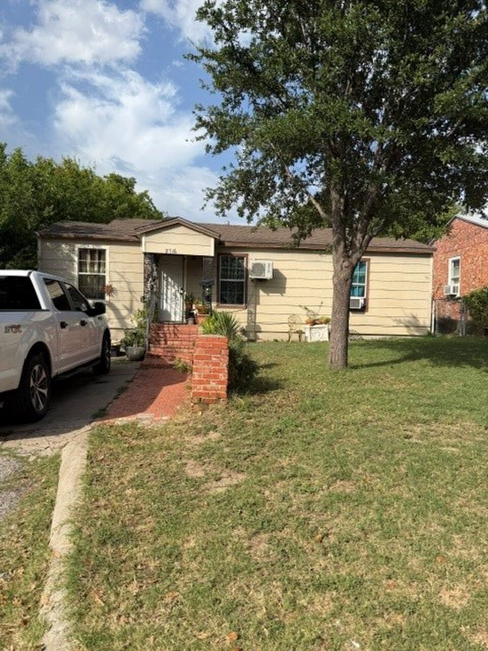 2716 35th Street, Fort Worth, TX 76106 — photo 1
