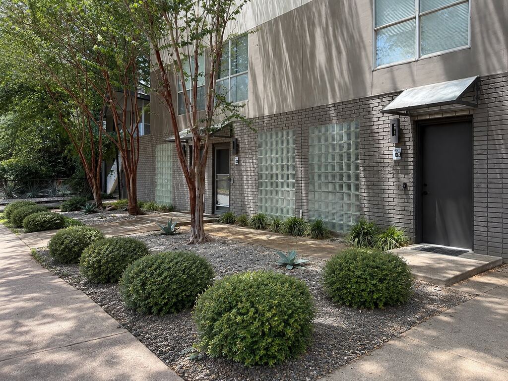 4241 Buena Vista Street 8, Dallas, TX 75205 — photo 1